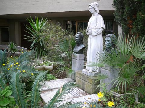 Burial and Shrine of William Seton and Fillippo Filicchi, and St. Elizabeth Ann Seton, Livorno, Italy.